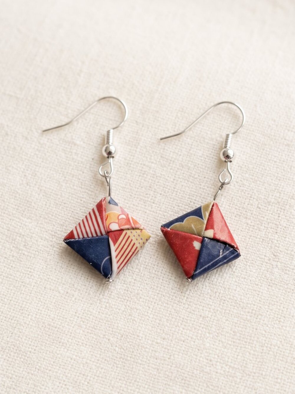 Handmade Origami Diamond Earrings | Chiyogami Washi Paper | Hypoallergenic